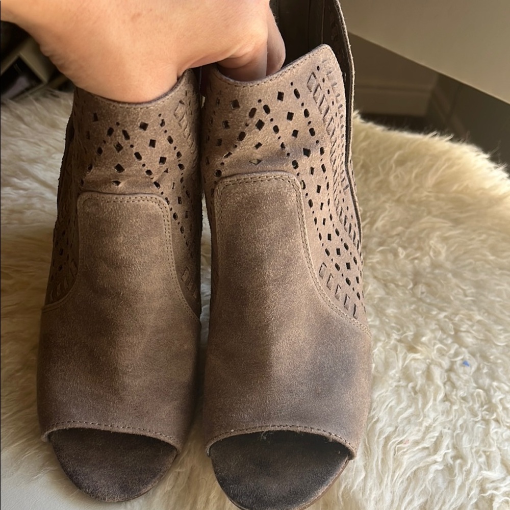 Stylish Tan Peep-Toe Ankle Boots - Picture 6 of 6